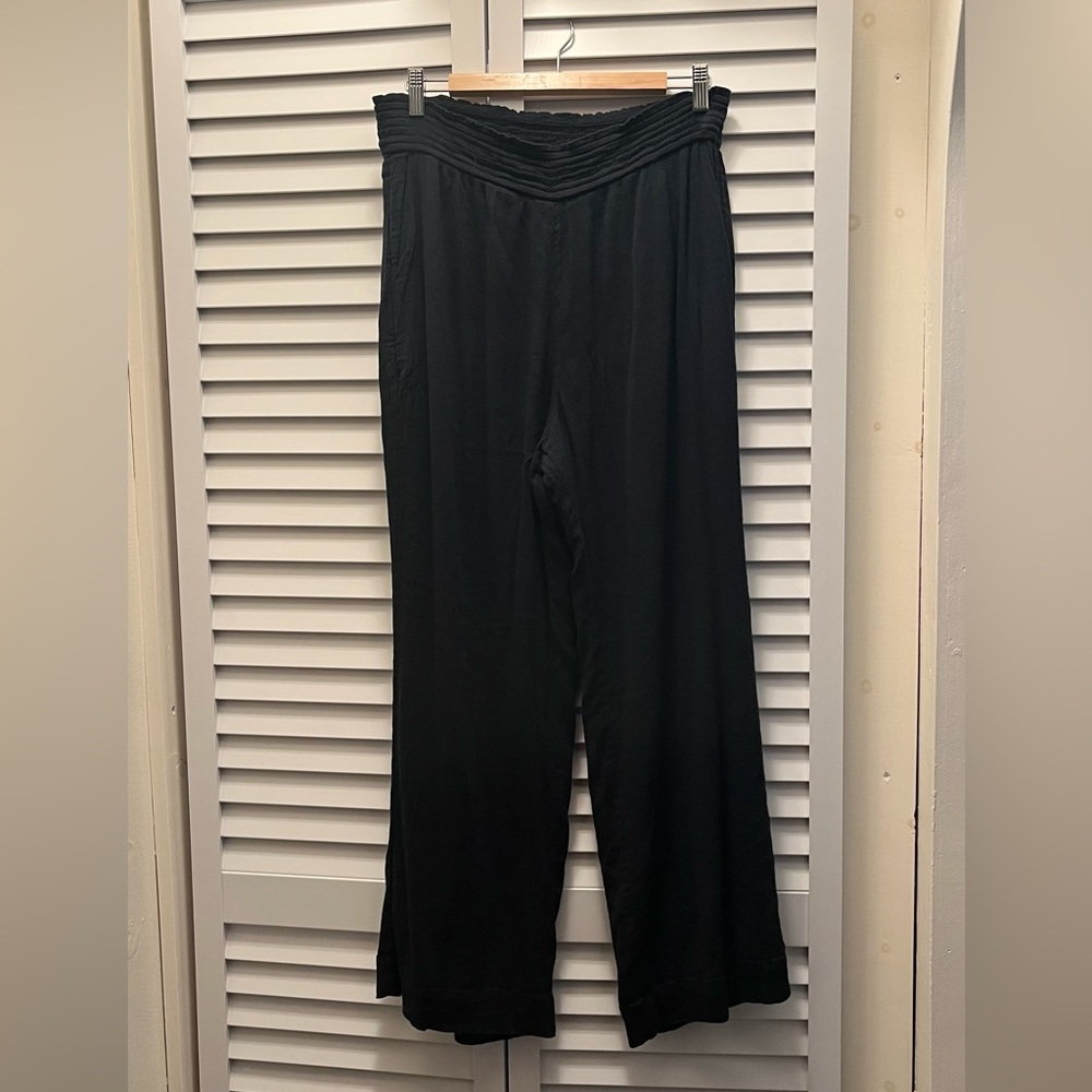 Abercrombie & Fitch black flowy pants - Picture 2 of 7